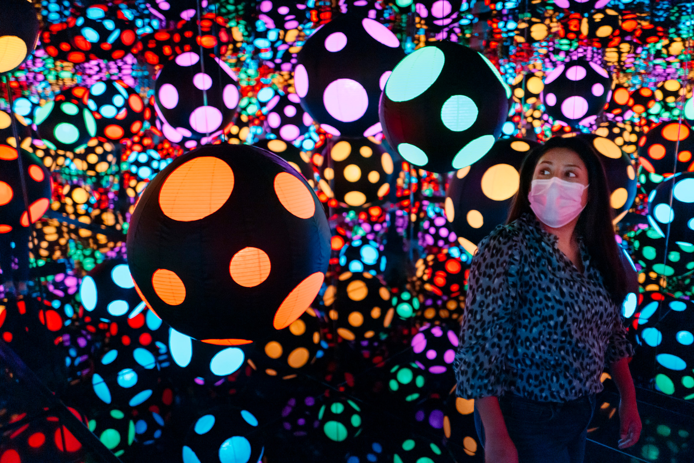hmsg_exh_kusama_ppl_2021_020.jpg