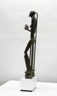 L'Objet invisible (Mains tenant le vide) [Invisible Object (Hands Holding the Void)]