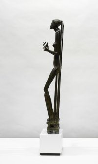 L'Objet invisible (Mains tenant le vide) [Invisible Object (Hands Holding the Void)]