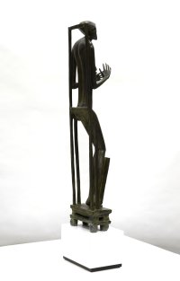 L'Objet invisible (Mains tenant le vide) [Invisible Object (Hands Holding the Void)]