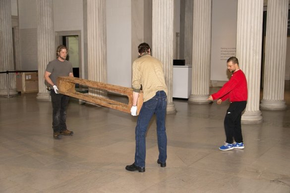 David Adamo and the AK’s Art Preparation team install the artist’s works in the Sculpture Court. Photograph by Tom Loonan.