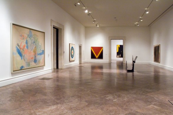 Installation view of Action/Abstraction: Pollock, de Kooning and American Art, 1940–1976
