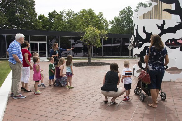 Families on a tour in the Sculpture Garden