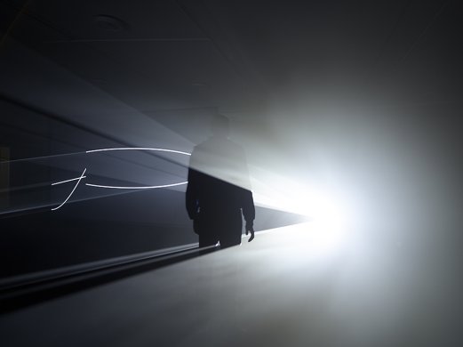 Anthony McCall's Face to Face, 2013