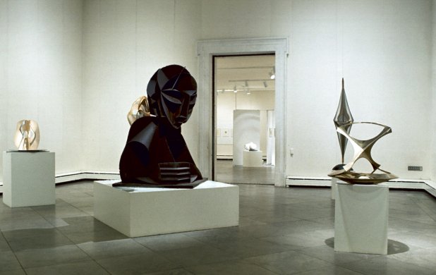Installation view of works by Naum Gabo