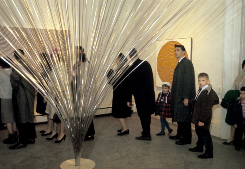 Visitors with Len Lye’s Fountain, 1963, at the opening of exhibition Art Today: Kinetic & Optic and The Buffalo Festival of the Arts on March 14, 1965