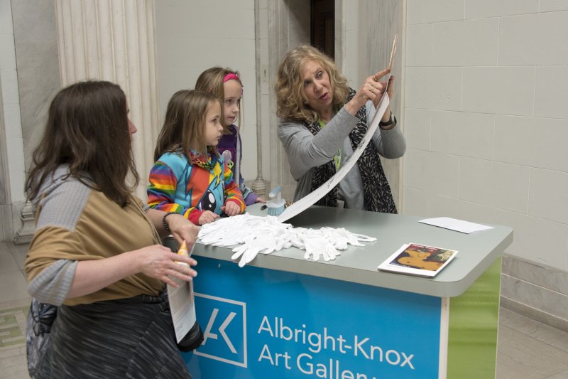 A family at the ArtCart