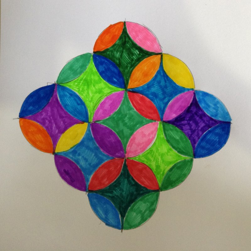 Overlapping circles in the shape of a diamond, all colored in