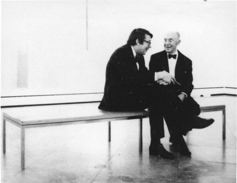 Artist Richard Diebenkorn and Board President Seymour H. Knox, Jr. at the opening of Richard Diebenkorn: Paintings and Drawings, 1943–1976, Albright-Knox Art Gallery, November 12, 1976