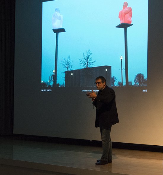 Jaume Plensa speaking in the Auditorium